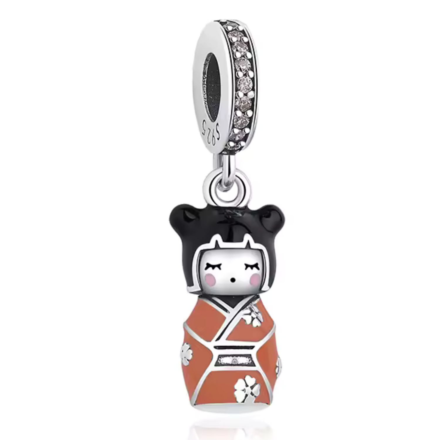 Charm Poupée en Kimono – Symbole d’Élégance et de Culture