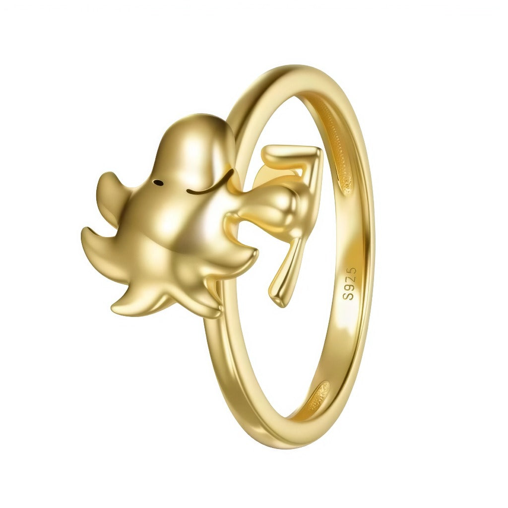 Le célèbre compagnon de Snoopy s’enroule délicatement autour de l’anneau dans une silhouette douce et satinée. Disponible en tailles US 6, 7, 8 et 9 pour s’ajuster à la majorité des doigts.