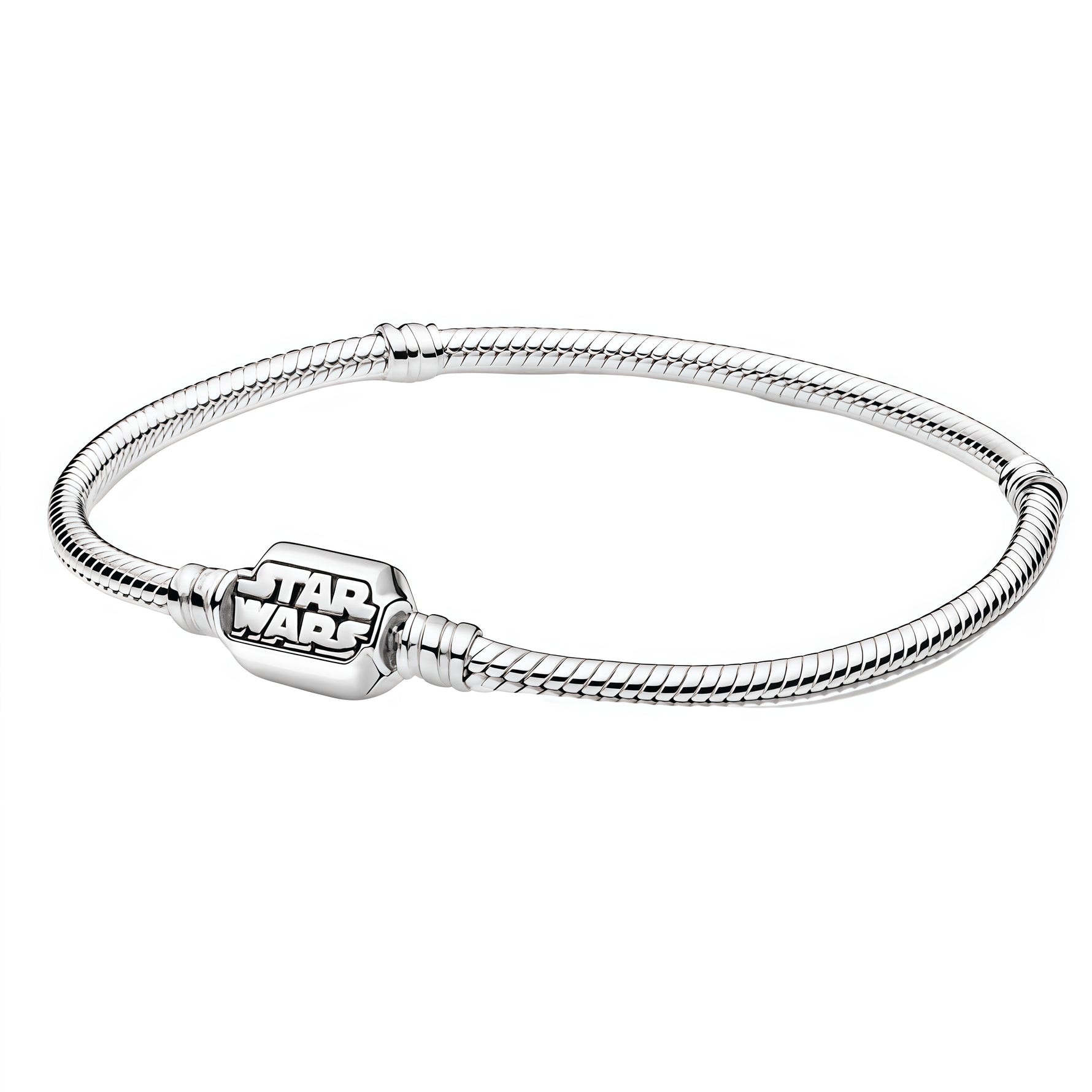 Apporte une touche galactique et emblématique à ton poignet avec ce bracelet Star Wars. Inspiré de l’univers culte de la saga, ce bijou se distingue par son style moderne, ses finitions soignées et son esprit collector. Un bracelet original et plein de caractère, parfait pour les fans de Star Wars et les accessoires à forte personnalité.

Caractéristiques :

- Matière : Argent 925.
- Design : Bracelet inspiré de Star Wars avec finitions soignées.
- Dimensions : Taille confortable et agréable à porter.
- Sty