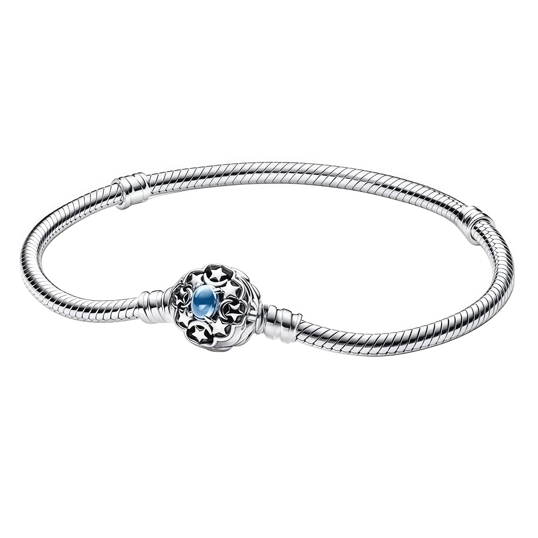 Apporte une touche magique et orientale à ton poignet avec ce bracelet Aladdin. Inspiré de l’univers Disney, ce bijou met en valeur des symboles emblématiques comme la lampe du génie, le tapis volant ou les motifs arabesques, avec des détails soignés et une finition brillante. Une pièce enchantée et pleine de rêve, parfaite pour les fans du film et les bijoux au style mystérieux et sophistiqué.

Caractéristiques :

- Matière : Argent 925.
- Design : Lampe du génie, tapis volant, motifs arabesques.
- Dimensi