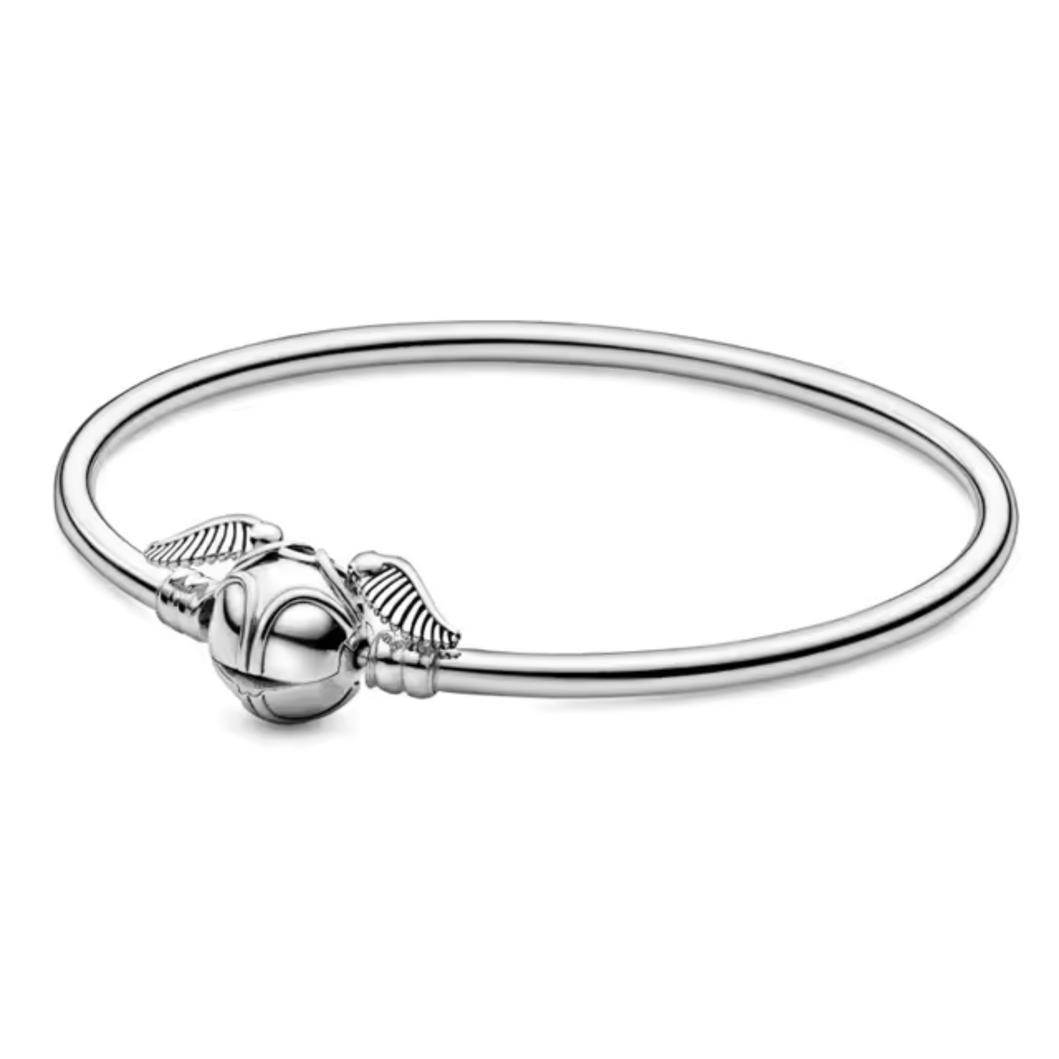 Ajoutez une touche de magie et d'aventure à votre collection avec ce bracelet inspiré par l'univers de Harry Potter. Fabriqué avec des matériaux de haute qualité, ce bracelet allie confort et design enchanteur, capturant l'essence de la célèbre saga magique. Parfait pour les fans de Harry Potter et les amateurs de bijoux à thème, ce bracelet est orné de détails emblématiques comme le symbole des Reliques de la Mort, le scarabée de Poudlard, et d'autres éléments magiques, ajoutant une note de charme et de my