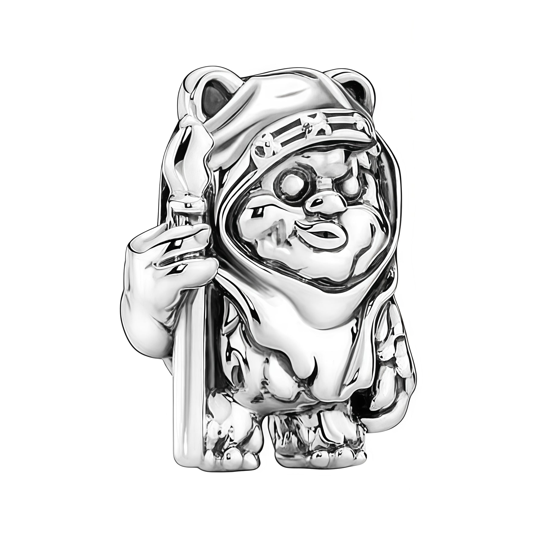 Apporte une touche mignonne et galactique à ton bracelet avec ce charm Ewok Star Wars. Inspiré des créatures emblématiques de la lune forestière d’Endor, ce bijou en argent 925 met en valeur un Ewok avec sa canne et ses détails soignés pour un rendu fidèle et attachant. Un charm original et plein de caractère, parfait pour les fans de Star Wars et des pièces inspirées de la saga.

Caractéristiques :

- Matière : Argent 925.
- Design : Ewok Star Wars avec canne et finitions détaillées.
- Dimensions : Taille 
