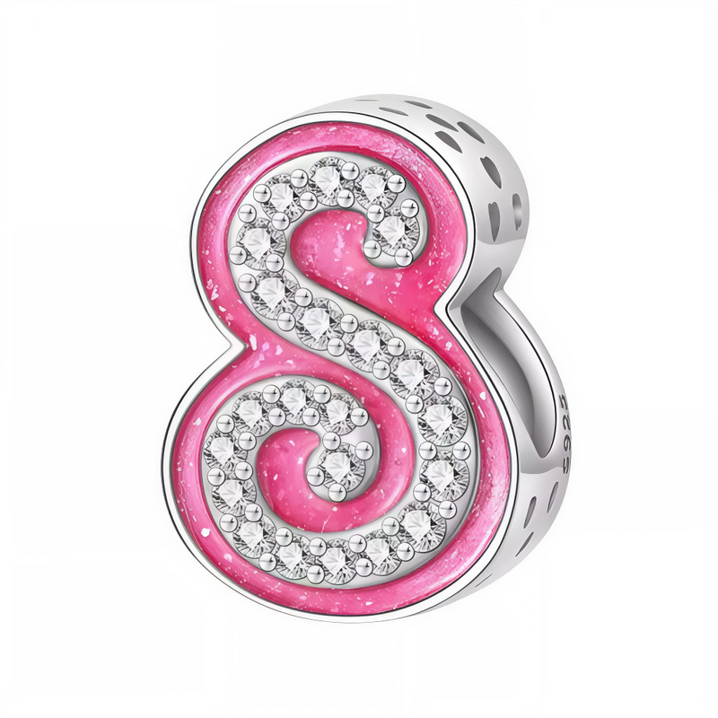 Ce charm alphabétique sinueux expose la lettre « S » serpentine en ruban rose brillant texturé, abondamment incrustée de strass blancs sur les deux boucles pour un effet diamanté fluide et captivant. La forme 3D ondoyante avec perforations ajourées confère souplesse et sensualité au design hypnotique. Symbole d’initiale gracieuse et dynamique, il anime les bracelets d’une élégance féminine voluptueuse.

Caractéristiques :

Matière : Argent 925 (S925) avec émail rose scintillant et strass blancs.
Design : Le