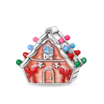 Ajoutez une touche gourmande et festive à votre bracelet avec ce charm en forme de maison en pain d’épices. Ce bijou enchanteur, riche en détails sucrés, capture l’esprit chaleureux et joyeux des fêtes de fin d’année. Parfait pour ceux qui adorent la magie de Noël et les souvenirs de délicieux desserts partagés en famille.