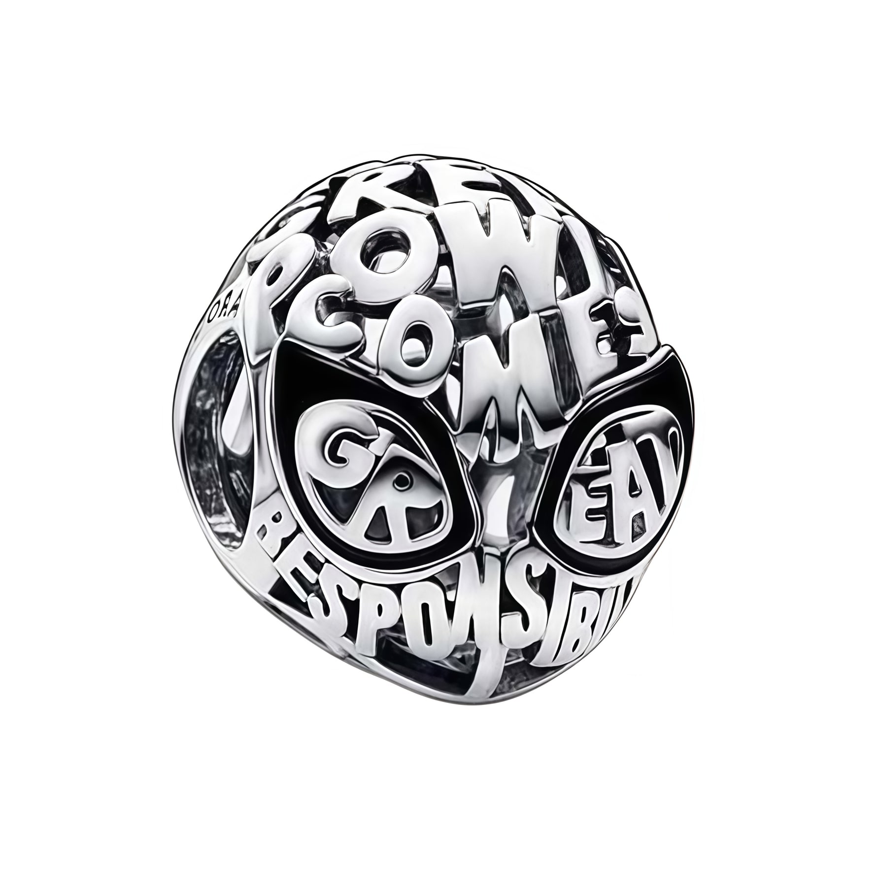 Apporte une touche puissante et emblématique à ton bracelet avec ce charm masque Spider-Man. Inspiré de l’univers Marvel, ce bijou en argent 925 met en valeur le célèbre masque du super-héros, symbole de courage, de responsabilité et d’action. Un charm original et dynamique, parfait pour les fans de Spider-Man et des pièces pleines de caractère.

Caractéristiques :

- Matière : Argent 925.
- Design : Masque de Spider-Man avec finitions soignées.
- Dimensions : Taille délicate et confortable à porter.
- Styl