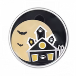 Charm rond représentant une maison avec une chauve-souris, doté d’un effet glow in the dark pour briller dans l’obscurité.

Caractéristiques
– Argent 925
– Effet lumineux dans l’obscurité
– Design détaillé et original pour un style mystérieux et amusant