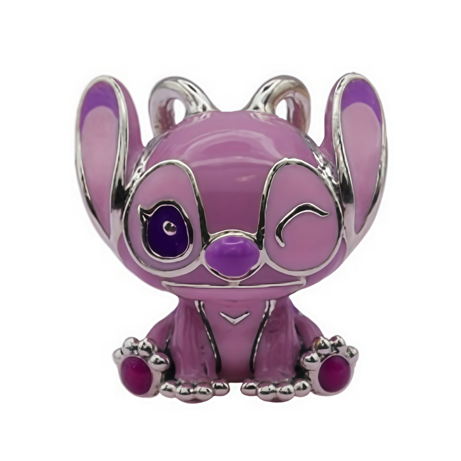 Apporte une touche douce et malicieuse à ton bracelet avec ce charm Stitch Angel. Inspiré de l’univers Disney, ce bijou en argent 925 met en valeur Angel dans un design plein de charme, de tendresse et de fantaisie. Un charm élégant et attachant, parfait pour les fans de Lilo et Stitch et des bijoux symboliques.

Caractéristiques :

- Matière : Argent 925.
- Design : Angel avec finitions soignées.
- Dimensions : Taille délicate et confortable à porter.
- Style : Bijou Disney, raffiné et original.
- Symboliq