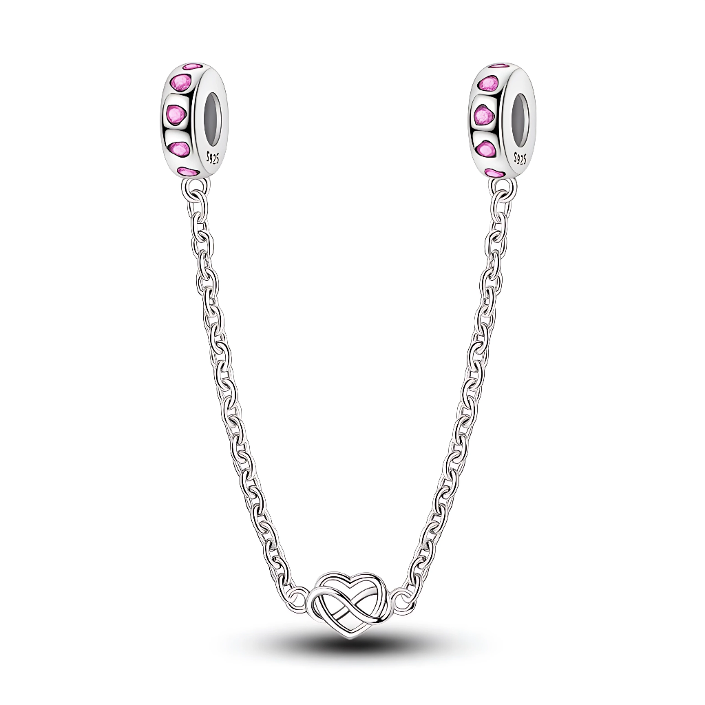 Cette chaîne de sécurité en argent 925 se distingue par ses deux bélières serties de petits cristaux roses en forme de cœur qui apportent une touche romantique tout autour du bracelet. Au centre de la chaîne figure un petit motif cœur–infini entrelacé, symbole d’un amour sans fin et d’un lien indéfectible.