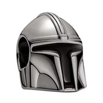 Ajoutez une touche de l'univers galactique de Star Wars à votre collection avec ce charm représentant Boba Fett. Confectionné en argent sterling S925, ce charm capture l'image emblématique du célèbre chasseur de primes, avec des détails précis et un design robuste.