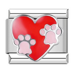 Ce charm italien argenté associe un cœur rouge vibrant à une délicate patte de chat rose, symbole d’amour et de douceur féline. Fabriqué en acier inoxydable de haute qualité, il allie robustesse et détails raffinés pour un rendu tendre et coloré. Facile à fixer, il s’adapte parfaitement à nos bracelets composés de 17 maillons extensibles et réglables, convenant à toutes les tailles de poignet. Compatible avec tous nos charms italiens