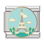 Ce charm italien présente la Tour Eiffel grise sous un ciel turquoise clair avec nuages blancs et arbres verts en bas. Ce paysage parisien est parfait pour les voyageurs ou fans de France qui veulent un icône romantique sur leur bracelet à charms italien.
