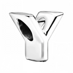 Personnalisez votre bracelet avec élégance grâce à ce charm en forme de lettre "Y", réalisé en argent 925. Un bijou simple et raffiné, idéal pour exprimer votre personnalité ou offrir une attention symbolique à un être cher.