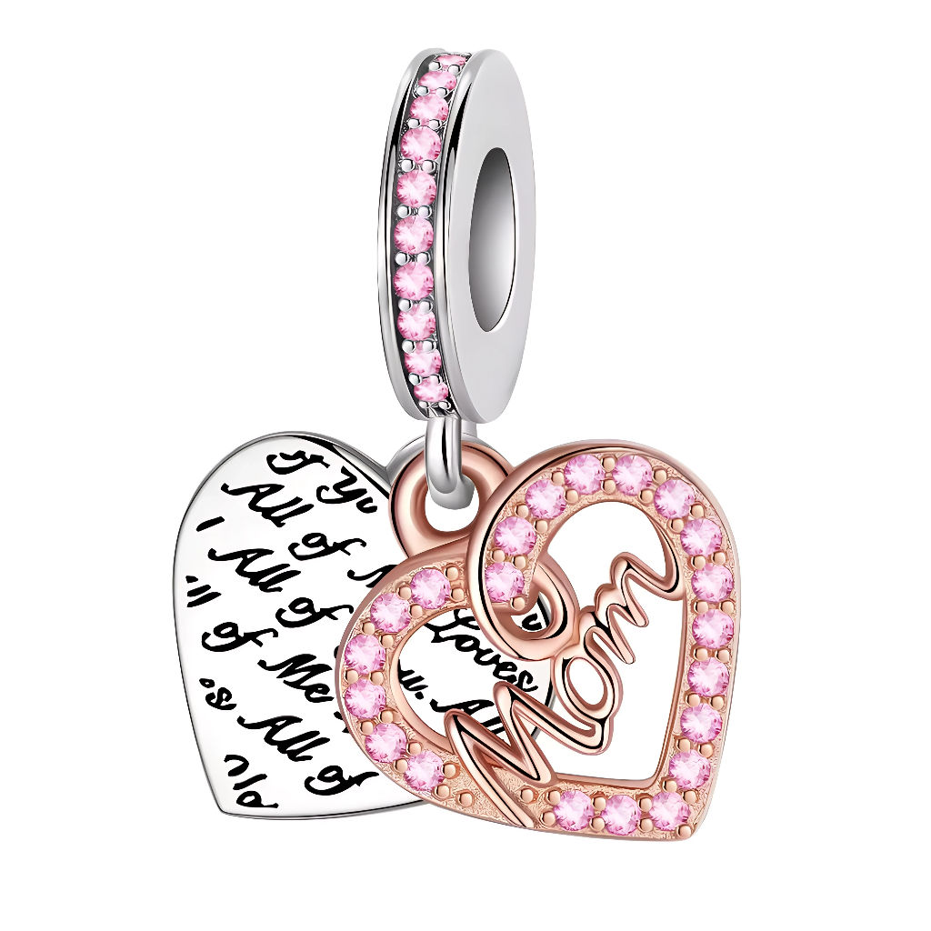 Montrez votre amour pour votre mère avec ce charm médaillon gravé du mot "Mom". En argent 925, ce bijou est un hommage émouvant à la personne qui vous inspire et vous soutient.