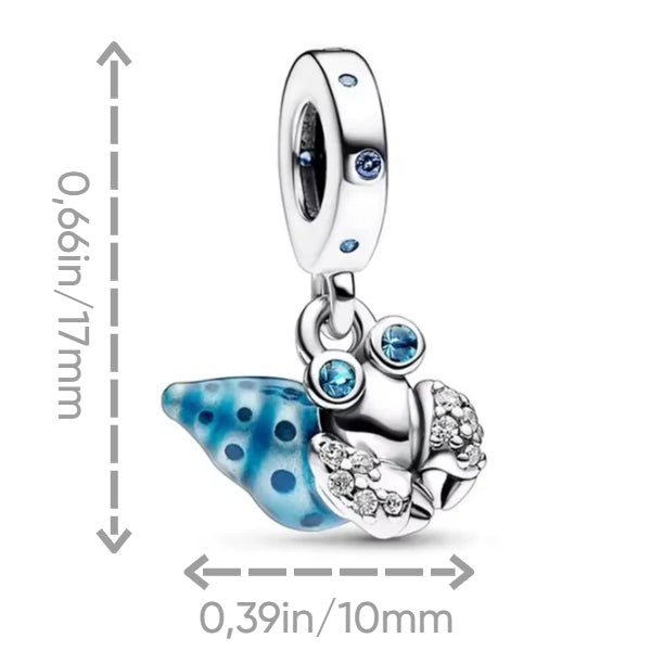 Charm pendentif en argent 925, représentant un bernard-l’hermite aux détails fins. Sa particularité ? Il brille dans le noir grâce à son effet "Glow in the Dark", ajoutant une touche magique à votre bijou. Idéal pour personnaliser bracelets ou colliers avec une ambiance marine et lumineuse.