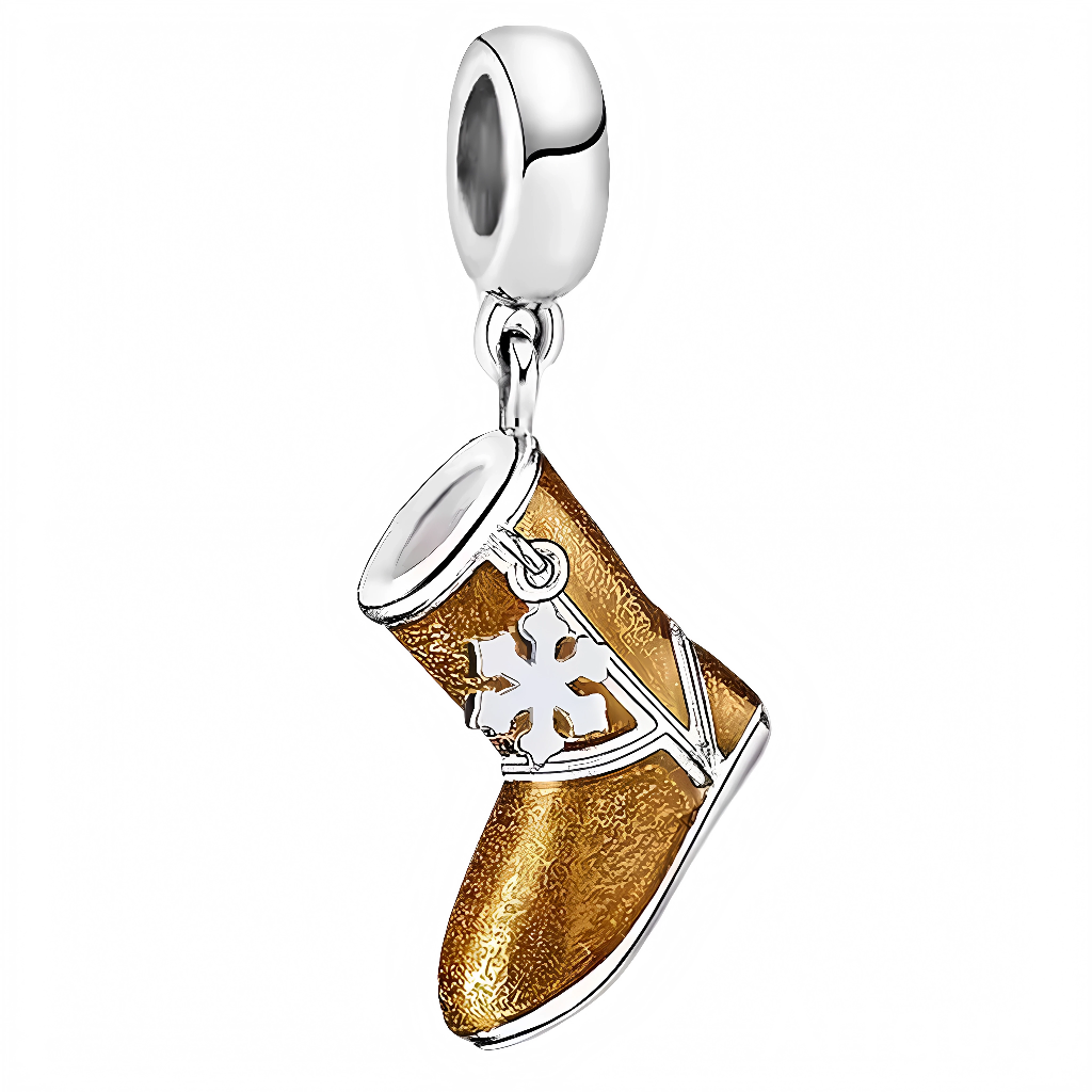 Ce charm pendentif chic et chaleureux représente une bottine texturée, ornée d’un flocon argenté en relief. Sa forme réaliste, son attache argentée et ses détails scintillants évoquent l’esprit de l’hiver, la douceur de la saison et l’élégance des accessoires cocooning. Ce bijou est idéal pour compléter un bracelet à thème saisonnier, hiver ou montagne, ou pour offrir un message de confort et de style.

Caractéristiques

Matière&nbsp;: Argent 925, finition brillante
Design&nbsp;: Bottine d’hiver, flocon arg
