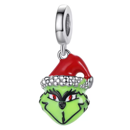 Ajoutez une touche malicieuse à votre collection de fêtes avec ce Charm - Grinch, portant son célèbre chapeau de Père Noël. Fabriqué en argent sterling S925, ce charm représente l’iconique personnage de Dr. Seuss qui, malgré sa nature grincheuse, a su conquérir les cœurs pendant la saison de Noël. Parfait pour ceux qui aiment l'humour et l'esprit décalé des fêtes, ce charm est une pièce incontournable pour les fans du Grinch.