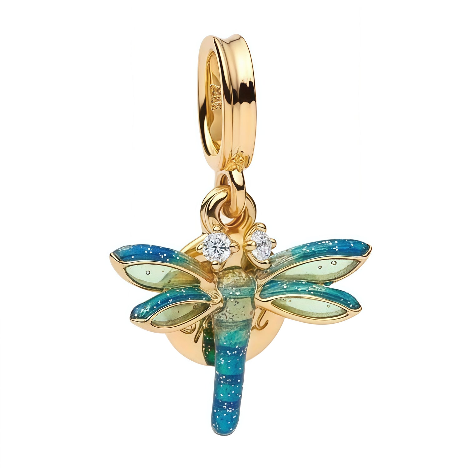 Apporte une touche de légèreté et d’éclat à ton bracelet avec ce charm en argent sterling 925 représentant une délicate libellule aux nuances bleues et dorées. Son design raffiné évoque la liberté, la transformation et la beauté de la nature, tout en ajoutant une note lumineuse et élégante à ton style. Un bijou poétique et délicat, parfait pour celles qui aiment les détails fins et symboliques.

Caractéristiques :

- Matière : Argent 925.
- Design : Libellule bleue et dorée détaillée, finition brillante et 