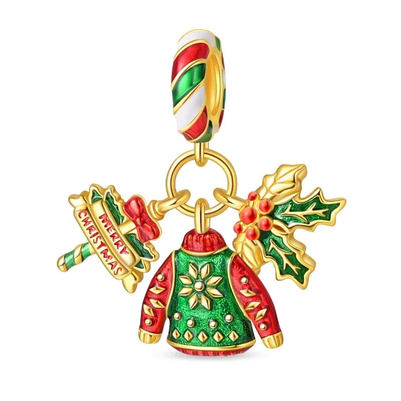 Ce charm ultra-festif rassemble tous les symboles de Noël en un seul bijou: au centre, un adorable pull de Noël vert et rouge décoré d’un motif étoilé doré et de petits détails en relief, encadré d’un côté par une branche de houx dorée aux feuilles vertes et baies rouges, et de l’autre par une pancarte en forme de sucette rayée marquée “Merry Christmas”. La bélière reprend le motif sucre d’orge rayé rouge, vert et blanc, créant un ensemble pétillant de couleurs parfait pour illuminer votre bracelet pendant 