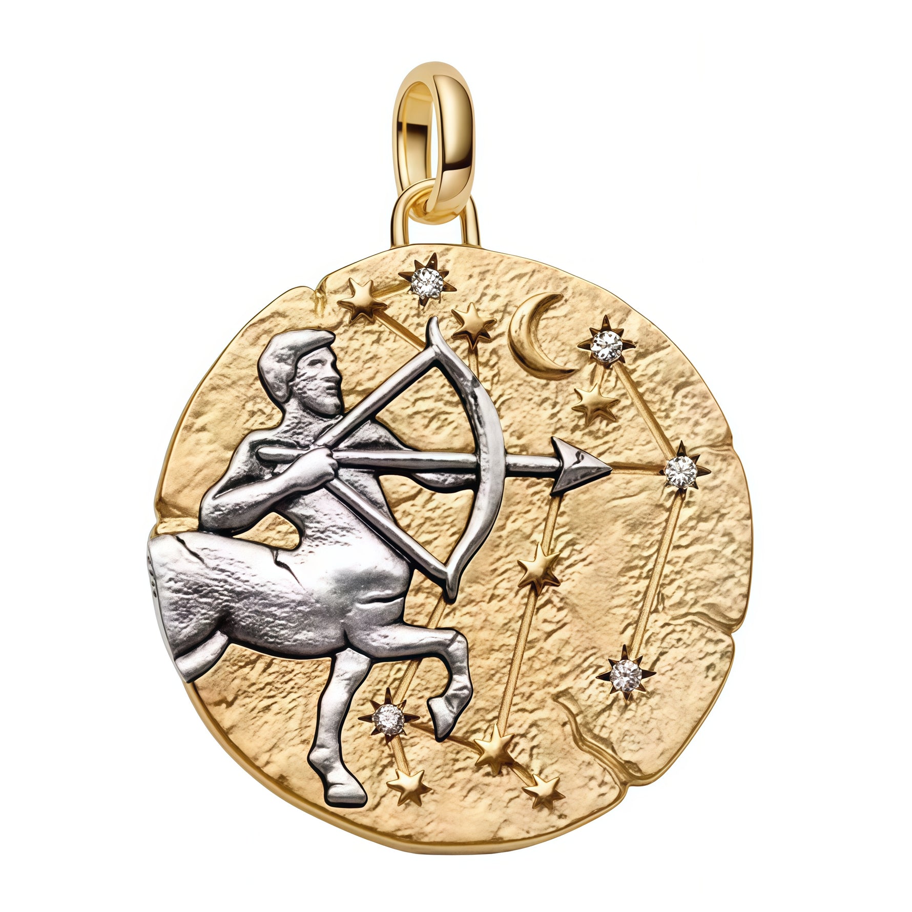 Charm pendentif dynamique représentant le Sagittaire, symbole d’aventure et de liberté.
Sa finition bicolore lui confère un style élégant et mystique, parfait pour exprimer votre personnalité.


Caractéristiques :

- Matière : Argent 925 (finition bicolore dorée).
- Design : Constellation du Sagittaire.
- Style : Astrologique, libre et inspirant.
- Symbolique : Voyage, optimisme, liberté.
- Compatibilité : Charm pendentif compatible avec bracelets et colliers.