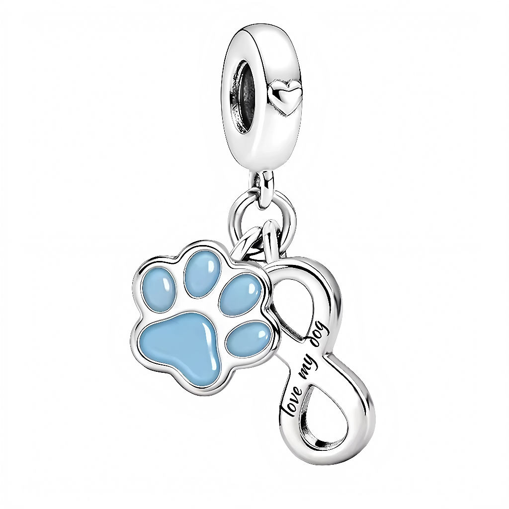 Ce charm pendentif en argent 925 (S925) présente une empreinte de patte d'animal stylisée en bleu azur profond, entrelacée harmonieusement avec un symbole infini brillant. Il symbolise amour éternel inconditionnel, lien indéfectible et fidélité sans fin.

Caractéristiques :

Matière : Argent 925 (S925) poli avec émail bleu saphir patte, strass infini scintillant.
Design : Patte coussinets détaillés, ruban infini ∞ traversant travers, équilibre symétrique.
Compatibilité : Compatible avec les bracelets à char