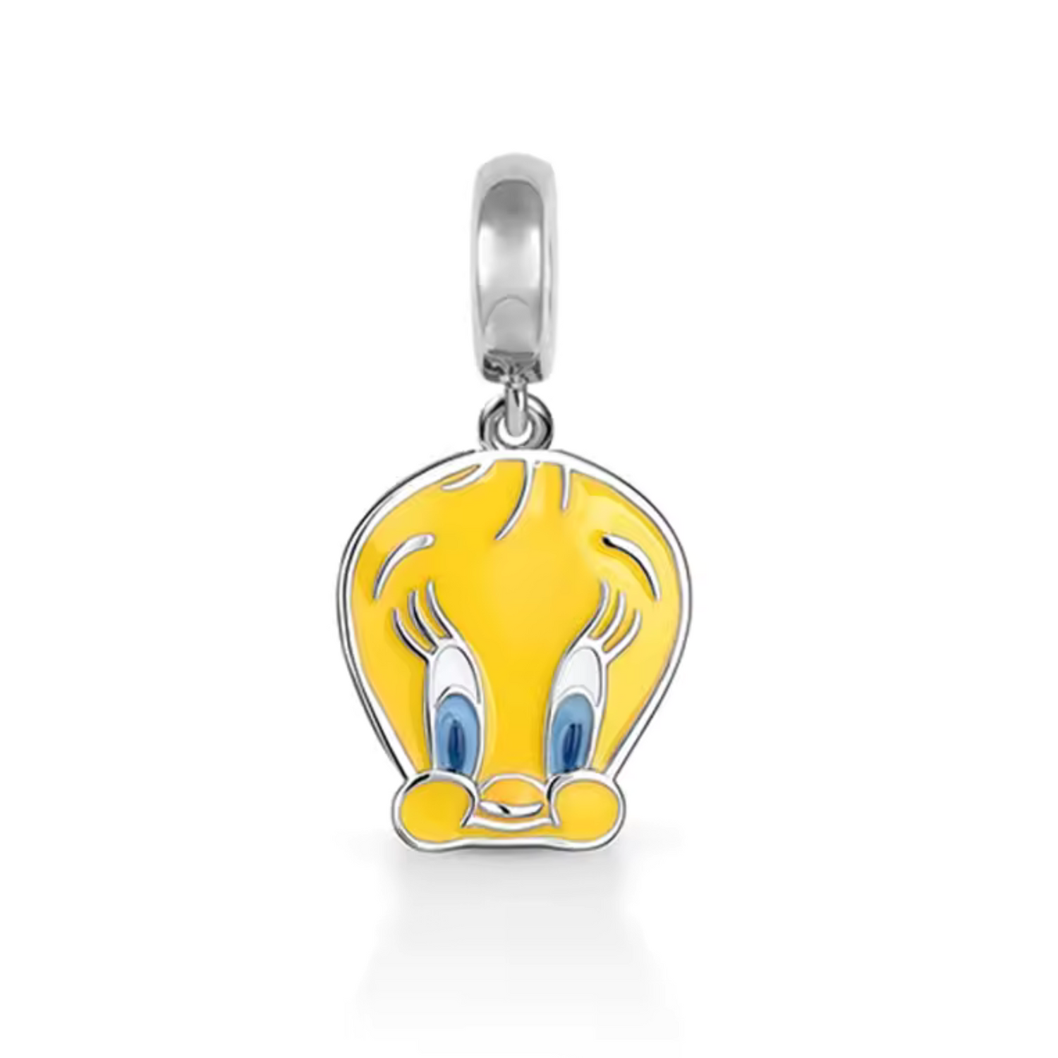 Ajoutez une touche ludique et nostalgique à votre collection avec ce charm représentant le célèbre Titi. Inspiré du personnage emblématique des Looney Tunes, ce charm en argent 925 capture la malice et l’adorable charme de Titi. Parfait pour les amateurs de dessins animés et les fans de l’univers de Titi et Grosminet, ce bijou apportera une touche de gaieté à votre bracelet ou collier.