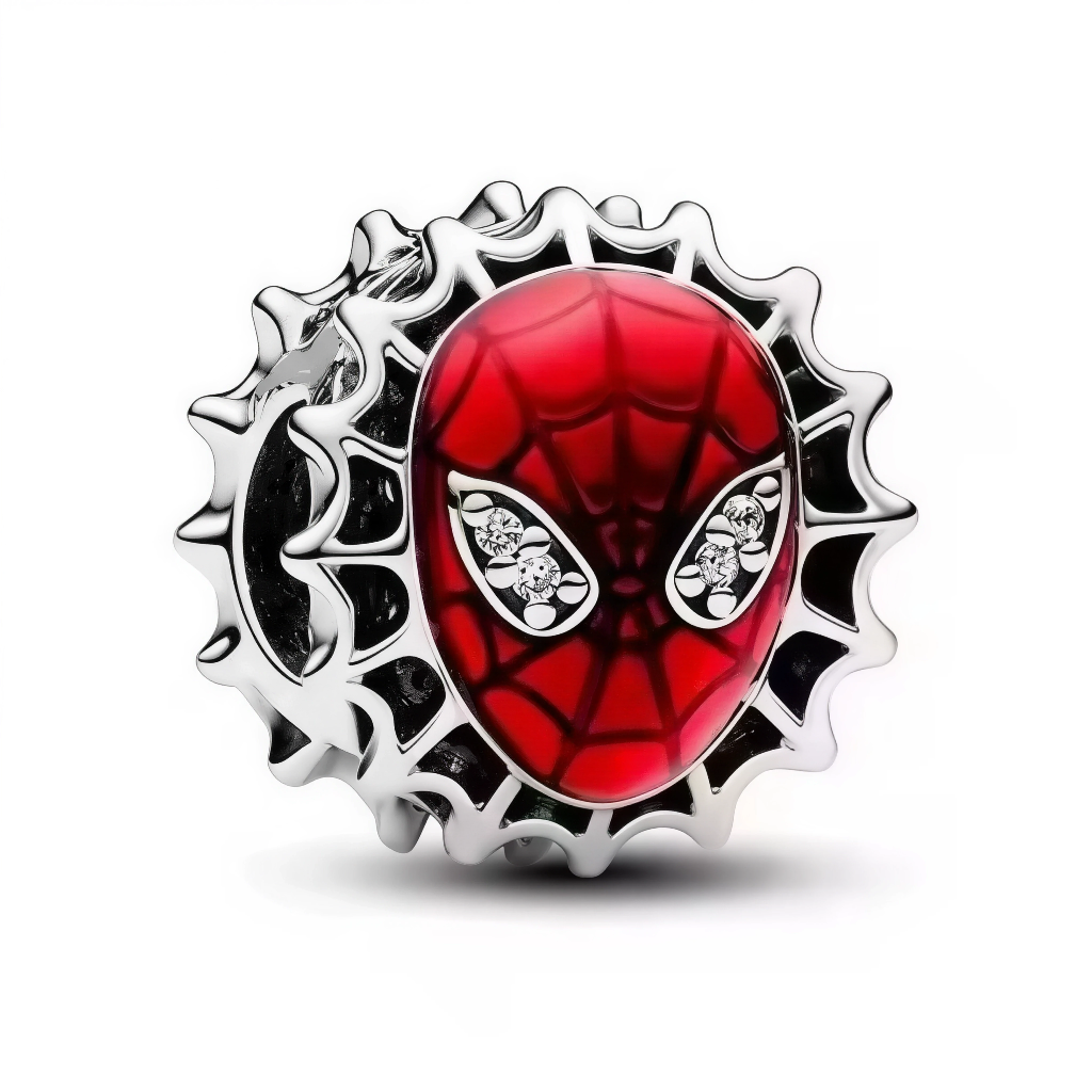 Ce charm pendentif rond en argent 925 (S925) met en vedette la tête masquée rouge iconique de Spider-Man, yeux blancs blancs expressifs, sur fond toile d'araignée grise ciselée intricate. Il symbolise agilité héroïque, justice tissée et pouvoir protecteur.

Caractéristiques :

Matière : Argent 925 (S925) texturé toile avec émail rouge/noir masque, relief 3D précis.
Design : Masque Spider-Man fidèle comics, toile rayonnante circulaire, forme ronde compacte.
Compatibilité : Compatible avec les bracelets à cha
