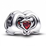 Exprimez vos sentiments avec ce charm en Argent 925, représentant une main tenant un cœur orné d’un strass rouge éclatant. Un bijou symbolique et raffiné, idéal pour ajouter une note d’amour et d’élégance à votre bracelet.

Caractéristiques
– Matière : Argent 925 (S925).
– Design : Main délicate tenant un cœur avec strass central rouge.
– Coloris : Argenté brillant avec cœur rouge éclatant.
– Style : Romantique, élégant et symbolique.
