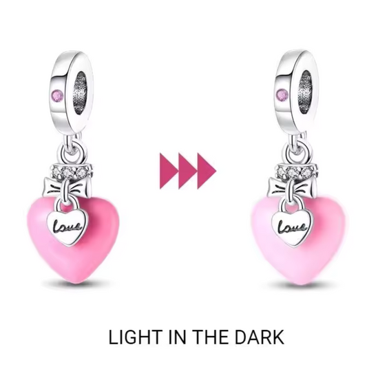 Charm Pendentif Cœur avec Inscription "Love" – "Glow in the Dark"