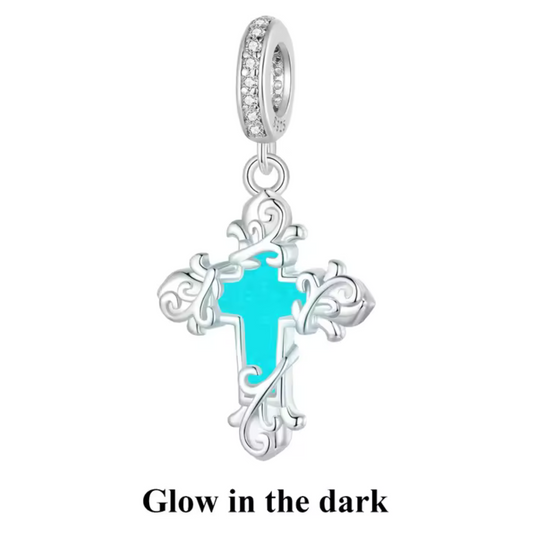 Charm pendentif croix lumineuse - "Glow in the Dark"