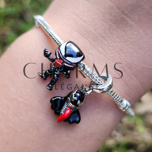 Offre Duo Venom – Deux charms en argent 925 inspirés de l’univers Venom. Parfaits pour les fans de super-héros et de designs audacieux. Compatible avec bracelets et colliers à charms.